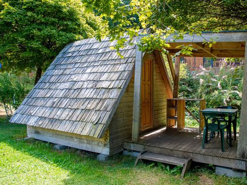 HÉBERGEMENT INSOLITE 2 personnes - Cabane 9m² (1 chambre) Terrasse Couverte - sans sanitaires
