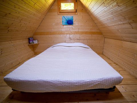 HÉBERGEMENT INSOLITE 2 personnes - Cabane 9m² (1 chambre) Terrasse Couverte - sans sanitaires