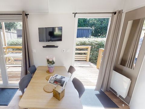 BUNGALOW 4 personnes - Bungalow Confort 29m² (2 chambres) Terrasse couverte 13m² + TV
