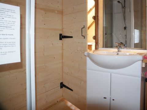 TENTE TOILE ET BOIS 5 personnes - Cabane du Trappeur 24m² CONFORT 2 chambres + climatisation
