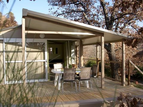 CHALET 5 personnes - 28m² CONFORT 2 chambres + terrasse semi-couverte