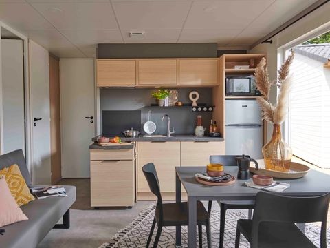 CHALET 5 personnes - Chalet Premium 28m² 2 chambres / terrasse semi-couverte / TV / climatisation