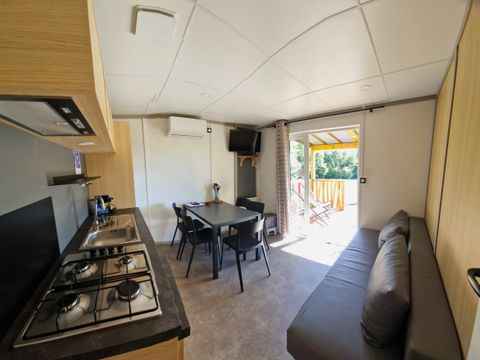 Chalet 5 personnes - Premium 28m² - 2 chambres - / terrasse semi-couverte / - TV / climatisation