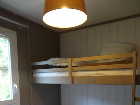 Chalet 5 personnes - 35m² CONFORT+ - 2 chambres - Terrasse couverte - Adapté aux personnes à mobilité réduite