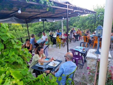 Flower Camping La Beaume - Camping Alpes-de-Haute-Provence - Image N°8
