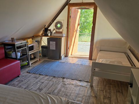 Tente en toile et en bois 3 personnes - Tente Trappeur Aventure - 1 pièce