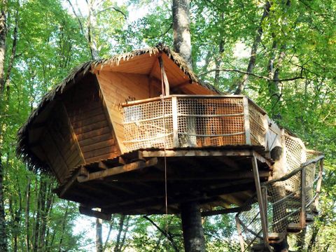 Hébergement 3 personnes - Cabane dans les arbres - Pêcheur