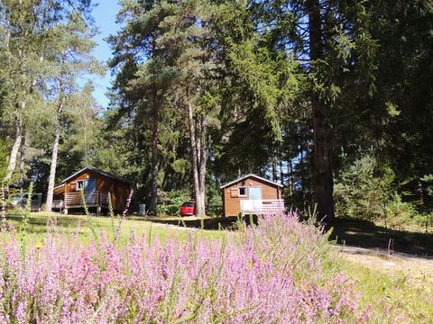 CHALET 4 personnes - Cabanature 12m² - 1 chambre (sans sanitaires)/petite terrasse non couverte