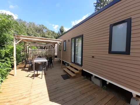 MOBILHOME 6 personnes - Premium 35m² 3 chambres + Climatisation + TV + LV + terrasse couverte