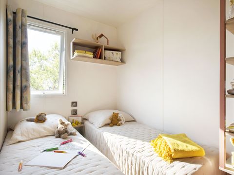MOBILHOME 6 personnes - Premium 35m² 3 chambres + Climatisation + TV + LV + terrasse couverte