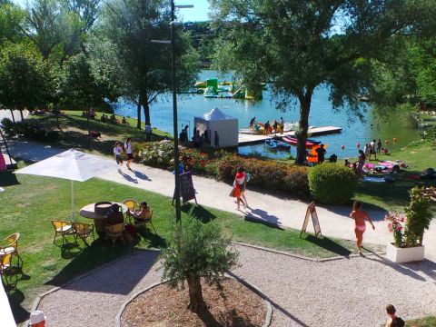 Flower Camping  Le Lac De Thesauque - Camping Haute-Garonne - Image N°3