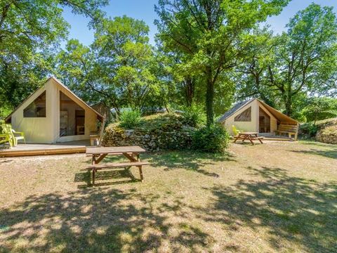 Tente en toile et en bois 4 personnes - Tente confort - 2 chambres - cuisine - sans sanitaires 4 pers.