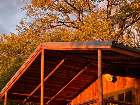 HÉBERGEMENT INSOLITE 4 personnes - Cabane Etosha - Vue Vallée 2 Chambres