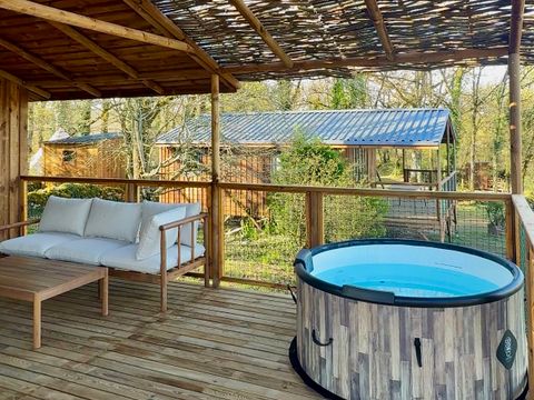 Hébergement 2 personnes - Cabane Minca Jacuzzi & Vue Vallée 1 chambre