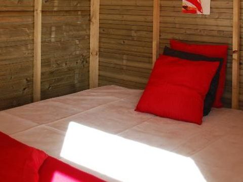 BUNGALOW 4 personnes - Cabane NATURE ECO (sans sanitaires) BUNGALOW 4 personnes - Cabane NATURE ECO (sans sanitaires)