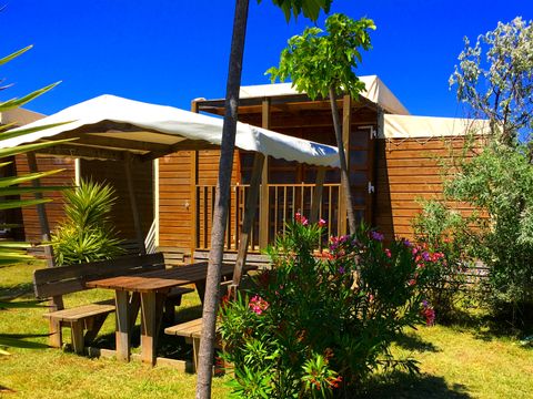 BUNGALOW 4 personnes - Cabane NATURE ECO (sans sanitaires) BUNGALOW 4 personnes - Cabane NATURE ECO (sans sanitaires)