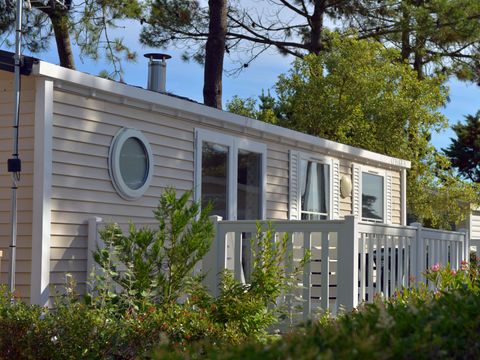 Mobilhome 4 personnes - COTTAGE CONFORT 2ch / 4p - 30m² - Terrasse parasol 4 pers