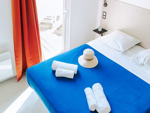 MOBILHOME 4 personnes - Sunêlia Prestige 2 ch / 1 sdb (terrasse couverte fermée)