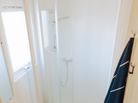 MOBILHOME 4 personnes - Sunêlia Prestige 2 ch / 1 sdb (terrasse couverte fermée)