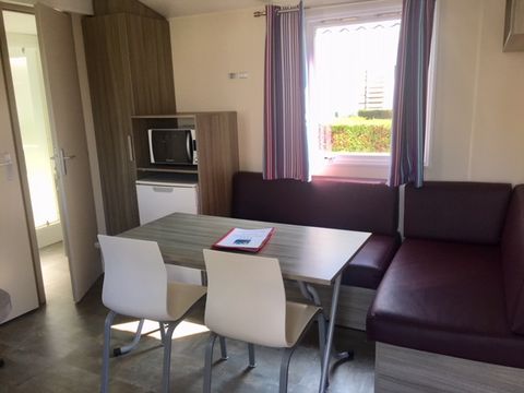 Mobilhome 4 personnes - LOISIR CONFORT 2ch/4p - 25m² - Terrasse couverte 4 pers