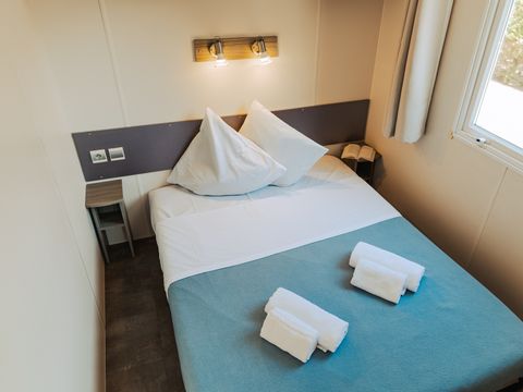 MOBILHOME 4 personnes - Confort 2 ch / 1 sdb (terrasse couverte)