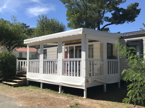 Mobilhome 8 personnes - SUNELIA PRESTIGE 4ch / 8p - 40m² - Terrasse couverte 8 pers