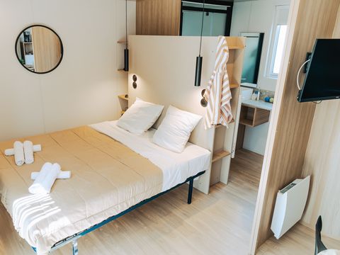Mobilhome 2 personnes - SUNELIA - LUXE - TAOS - AND - SPA - 1 chambre - 19m² - Pergola exotique 2/3 pers