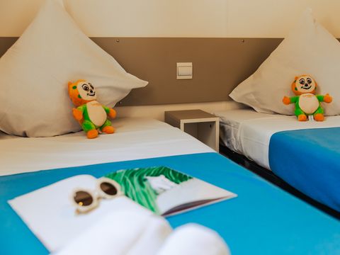 MOBILHOME 6 personnes - COTTAGE CONFORT 3ch / 6p - 35m² - Terrasse parasol - DIM