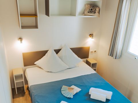Mobilhome 4 personnes - LOISIR CONFORT 2ch/4p - 25m² - Terrasse intégrée 4 pers