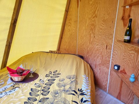 HÉBERGEMENT INSOLITE 4 personnes - Tipi 4 personnes