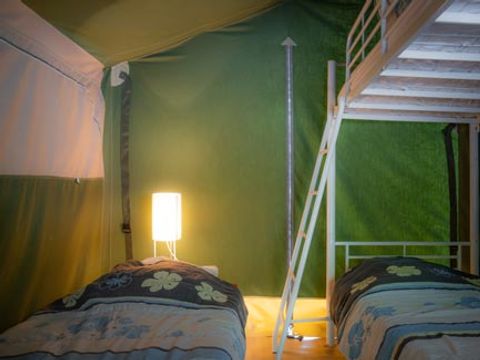 TENTE 5 personnes - Confort 37 m² 2 chambres (sans sanitaires)