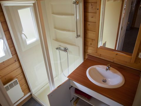 CHALET 8 personnes - Premium 35 m² avec vue sur le lac