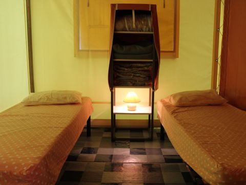 BUNGALOW TOILÉ 6 personnes - Standard  25 m² 2 chambres