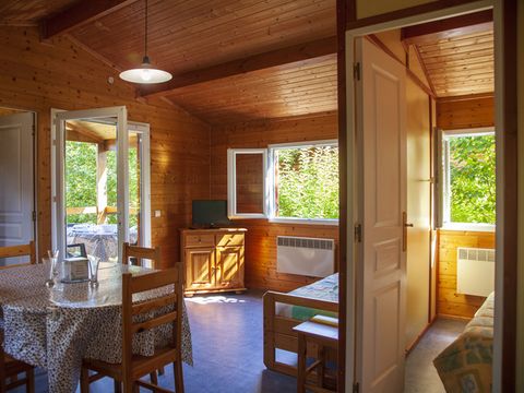 CHALET 5 personnes - Premium avec vue sur le Lac 34 m² 2 chambres