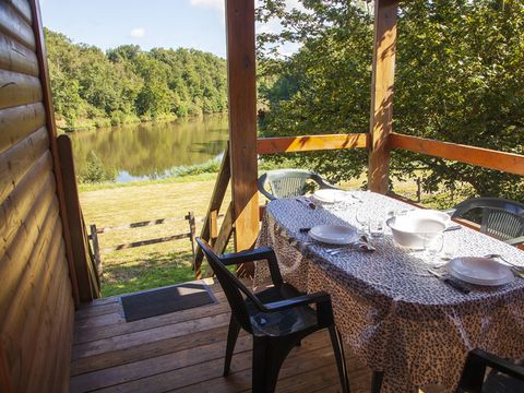 CHALET 5 personnes - Premium avec vue sur le Lac 34 m² 2 chambres