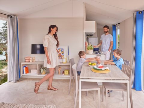 MOBILHOME 4 personnes - Natura Panoramique 33m², 2 chambres, terrasse, TV, LV