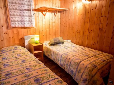 CHALET 5 personnes - Gamme Tradition - Chalet Vanoise 35m² 2 chambres + terrasse 15m²