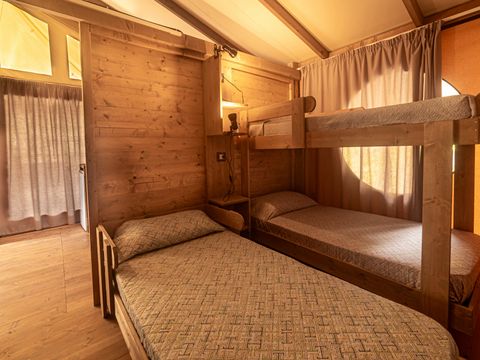 Tente en toile et en bois 5 personnes - RIVIERA LODGE