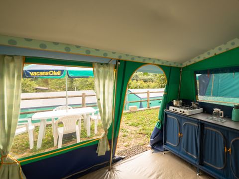 TENTE 6 personnes - Tente équipée NAVAJO (sans sanitaires)