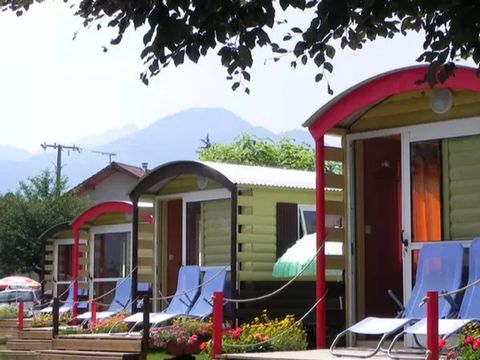 HÉBERGEMENT INSOLITE 4 personnes - Roulotte SANS SANITAIRES