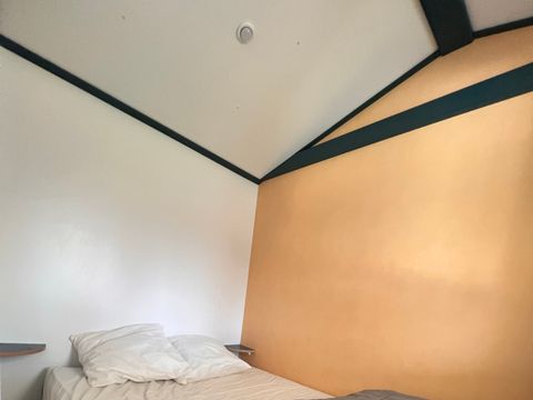 MOBILHOME 4 personnes - 4 PERS, 1CH, AVEC SANITAIRES