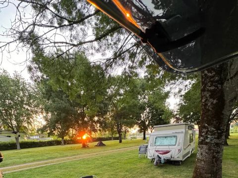 Camping de l'Arquebuse - Camping Côte-d'Or - Image N°4
