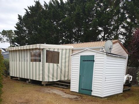 MOBILHOME 4 personnes - CAMPING ACAPULCO/ MH 2 chambres budget Terrasse couverte (modèle +de 15ans) 21-25m² 4 pers