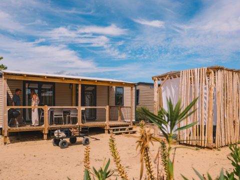 MOBILHOME 4 personnes - PALM 2ch avec SPA ***Nouveauté 2025*** env. 30m²