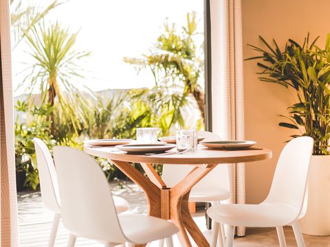 MOBILHOME 4 personnes - PALM 2ch avec SPA - quartier la Palmeraie