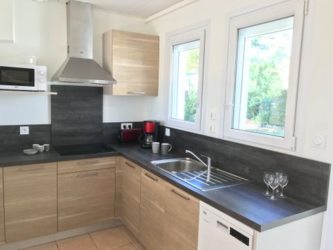 Villa 6 personnes - 3 chambres - personne supplémentaire possible en option payante, contacter le camping