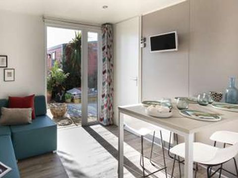 MOBILHOME 4 personnes - VIP 2 chambres avec SPA + CLIM *Nouveauté 2026* - Pack VIP inclus (linge,tv,wifi...)