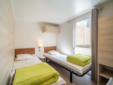 Mobilhome 6 personnes - VIP 3 chambres avec SPA + CLIM *Nouveauté 2026* – Pack VIP inclus (linge,tv,wifi…)