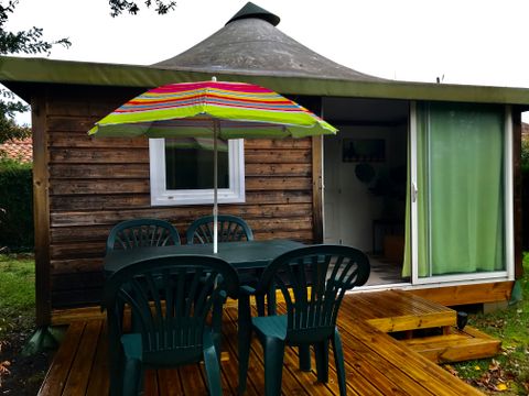 HÉBERGEMENT INSOLITE 4 personnes - pagode de bouddha 1/4 pers