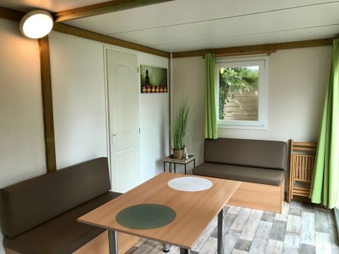 HÉBERGEMENT INSOLITE 4 personnes - pagode de bouddha 1/4 pers